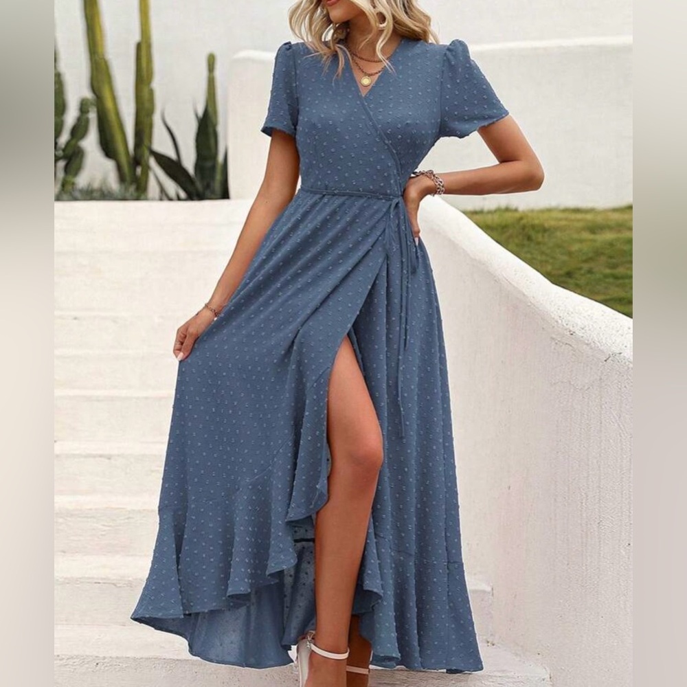 Chic Blue Polka Dot Maxi Dress